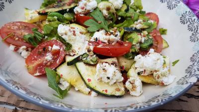 Salade tomates courgettes sesame